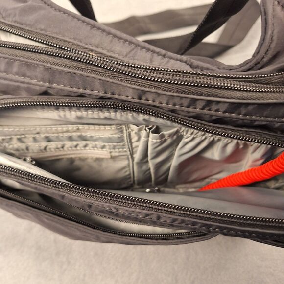 Hedgren Crossbody Bag Organizer Black Nylon Multiple Pockets Awesome Condition. - Picture 4 of 8